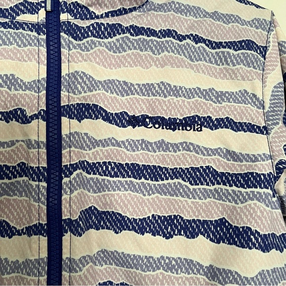 Columbia Light Jacket Big Kids / Girls size 10-12 - Picture 4 of 8